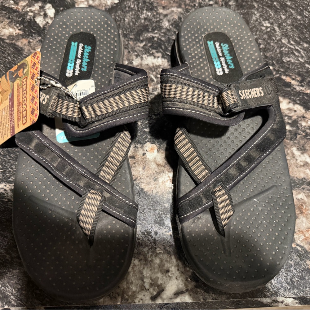 Skechers Black and Brown Reggae Sandals